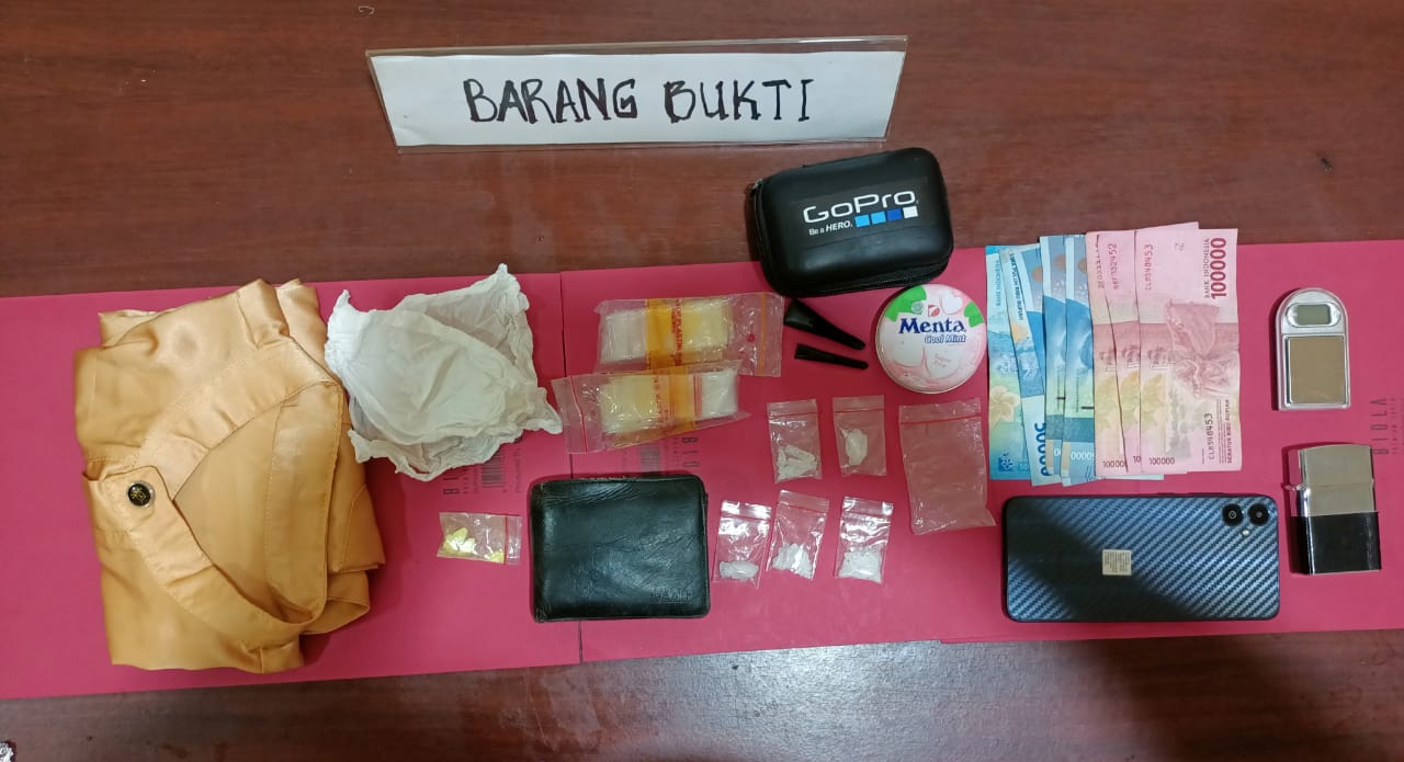 Poto barang bukti sabu dan sebagainya